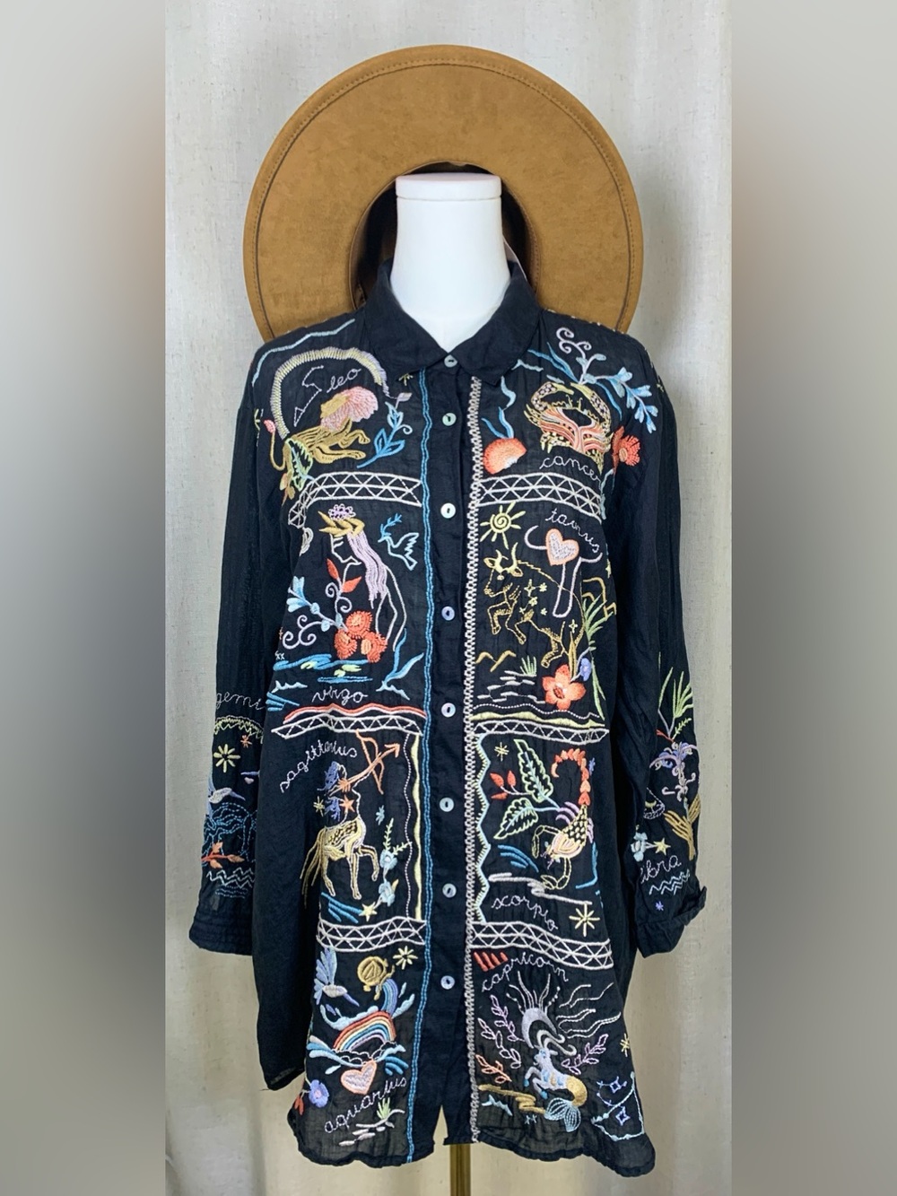 Johnny Was Workshop Astrology Zodiac Embroidered Boho Tunic Black XL
